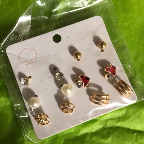 Earring bundle - Picture 2 of 5